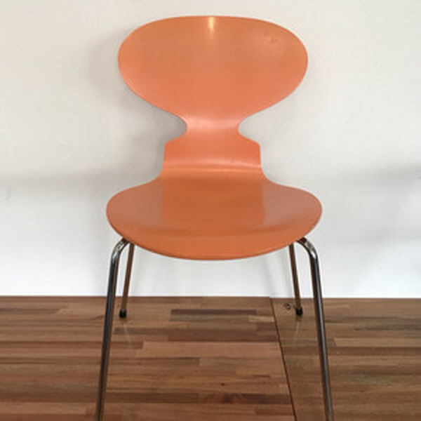 {Fritz hansen} Ant chair by arne jacobsen -  peach - 1997